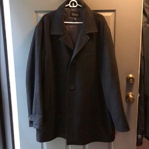 Men’s black pea coat